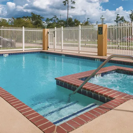 La Quinta Inn & Suites by Wyndham Slidell North Shore