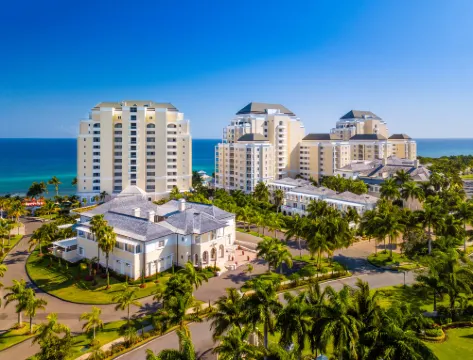 法國之地假日公園 - 蜂蜜小村莊