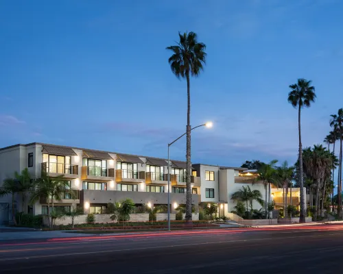 Holiday Inn Express & Suites LA JOLLA – WINDANSEA BEACH by IHG Отели рядом с достопримечательностью «Ла-Хойя»