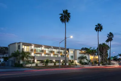 Holiday Inn Express & Suites LA JOLLA – WINDANSEA BEACH by IHG Hôtels à proximité de : Crique La Jolla Cove