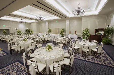 Williamsburg Lodge, Autograph Collection