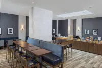 Courtyard New York World Trade Center Area