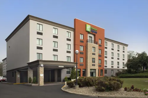 โรงแรมฮอลิเดย์อินน์เอ็กซ์เพรส บอสตัน - ซอกัส บาย IHG - พร้อมอาหารเช้า