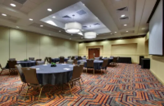 Drury Inn & Suites Charlotte Northlake