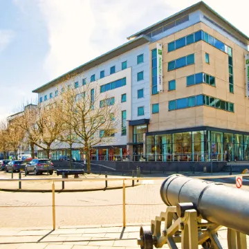 Holiday Inn Express LEEDS CITY CENTRE - ARMOURIES by IHG