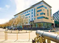 Holiday Inn Express Leeds City Centre - Armouries Hotels in Leeds