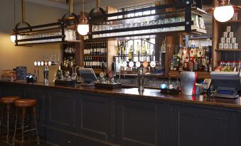 Saracens Head Hotel by Greene King Inns