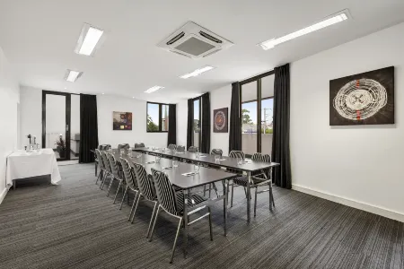 Quest Ivanhoe Отели в г. Preston