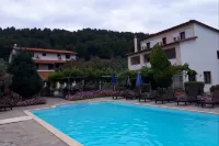Angela Villa