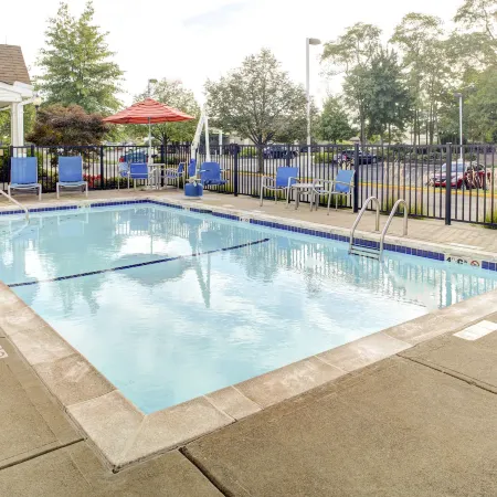 Birch Hills Suites - Blue Ash