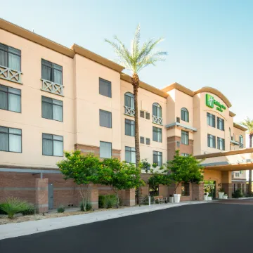 Holiday Inn & Suites GOODYEAR - WEST PHOENIX AREA by IHG