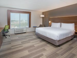 Holiday Inn Express & Suites Covington