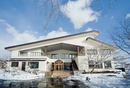 Holiday House Green Garden