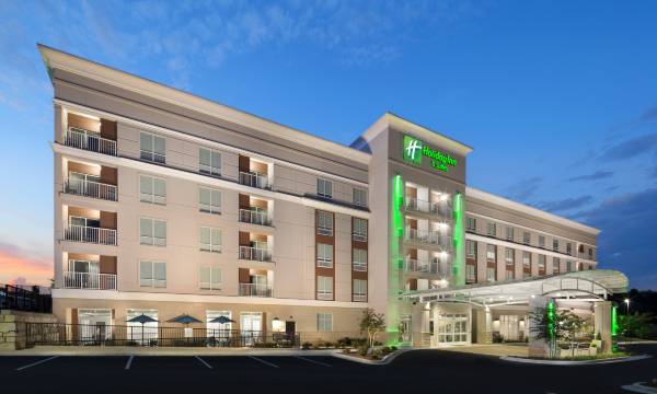 Holiday Inn & Suites Arden - Asheville Airport by IHG