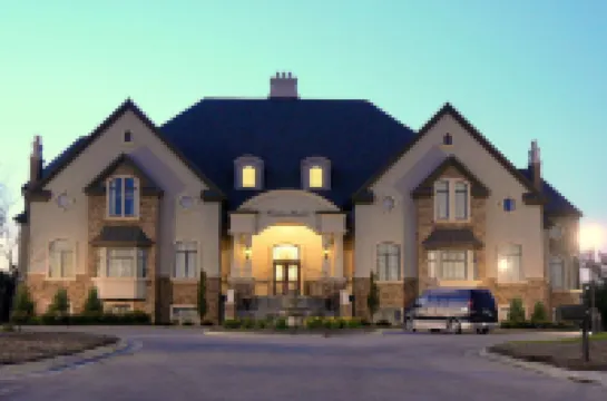 Chateau Avalon Hotels in 