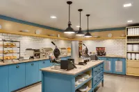Country Inn & Suites by Radisson, Seattle-Tacoma International Airport, WA - breakfast