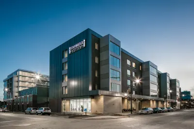 Staybridge Suites Des Moines Downtown Hotels near Wooly's