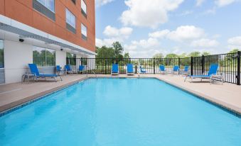 Holiday Inn Express & Suites Bryan - College Station