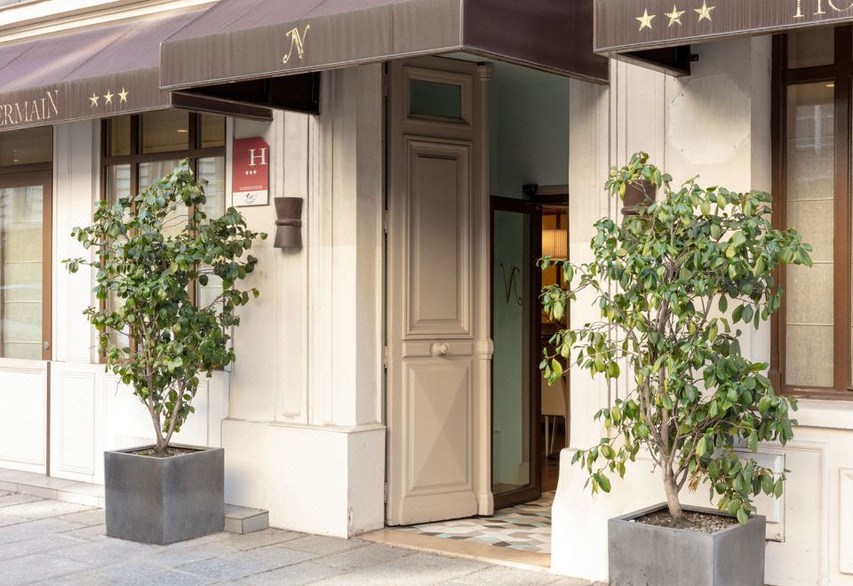 5. 호텔 데 나시옹..