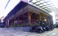 Hazotel Semarang Hotels near Stokis HNI HPAI GPI B.3 Pudak Payung Banyumanik Semarang