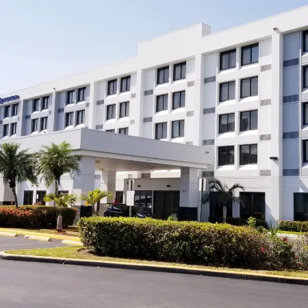 Holiday Inn Express & Suites MIAMI - HIALEAH by IHG