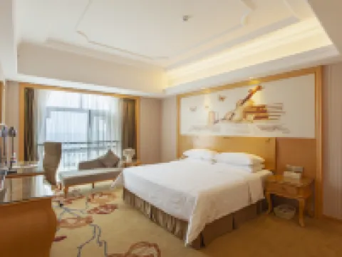 Vienna International Hotel (Pingdingshan Yingcheng) Hotels in Ye County