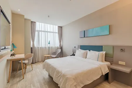 Homeinn Selected Hotel (Guangde Aimin Road Government District) Отели рядом с достопримечательностью «FuZiMiao GuangChang BuXingJie»