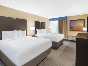 Days Inn & Suites by Wyndham Grand Rapids Near Downtown