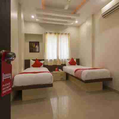 OYO 11566 Shree Swami Apartment Rooms