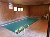 Flamingo Motel - Pools