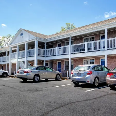 Cape Cod Harbor House Inn