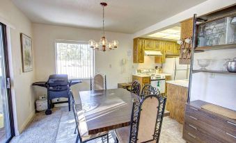 Home Only a Few Blocks to Heavenly Ski Resort by RedAwning