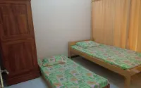 Budget Room in Solo Baru (Kamar Khusus Wanita) فنادق في Grogol