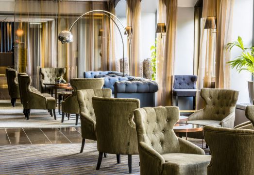 3. 래디슨 블루 아..