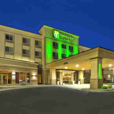 Holiday Inn & Suites Green Bay Stadium, an IHG Hotel Hotel Exterior
