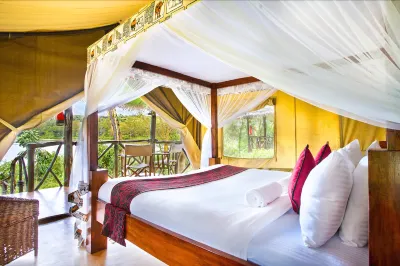 Crater Lake Tented Camp & Game Sanctuary Hotel di Kongoni