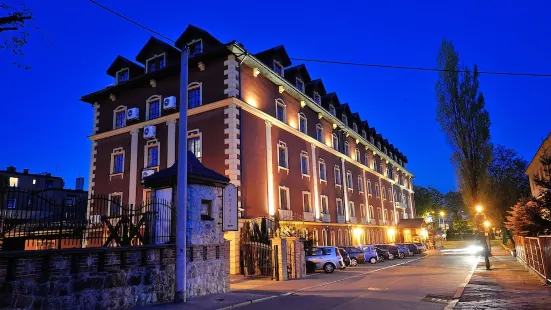 Hotel Diament Arsenal Palace Katowice - Chorzow