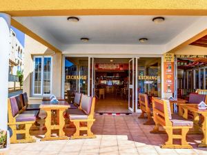 Улица гагарина в айя напе. Paul marie. Pauline villa. Кипр madalena hotel 2. Марие отель.