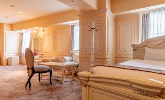 Shonan Kamakura Crystal Hotel - Housity