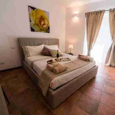 Le Undici Rose Hotel Rooms