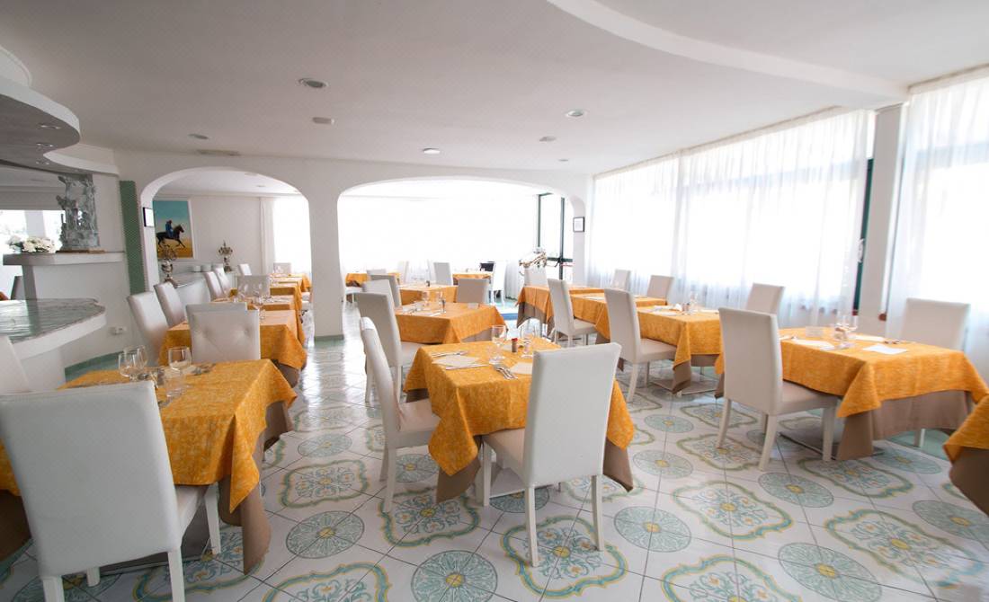 Park Hotel La Villa-Ischia Updated 2022 Room Price-Reviews & Deals |  Trip.com