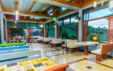 รูปภาพของบ้านต้นไผ่เกาะล้าน