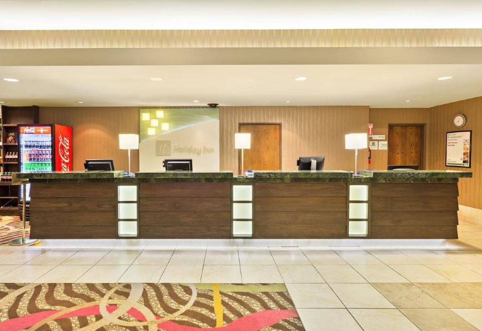 홀리데이 인 산호세 실리콘 밸리의 야외 수영장