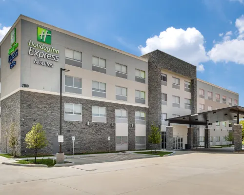 Holiday Inn Express & Suites DENTON SOUTH by IHG Hotels in Denton