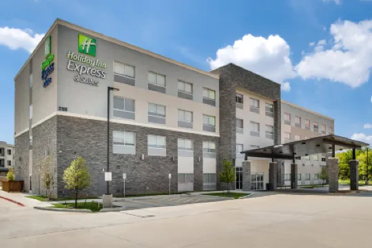 Holiday Inn Express & Suites DENTON SOUTH by IHG