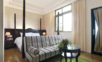 Lutai B&B