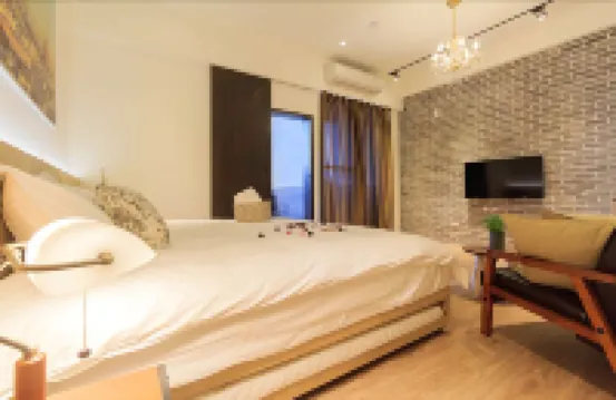 Book 5 Hotels near Qilan Forest Recreation Area