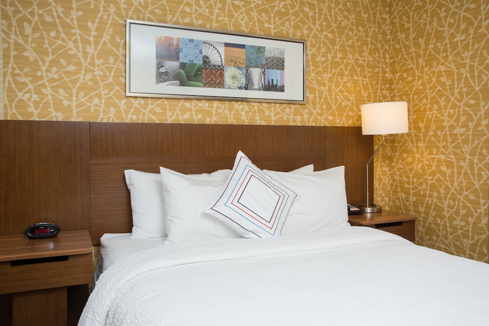 Fairfield Inn Manchester - Boston Regional Airport