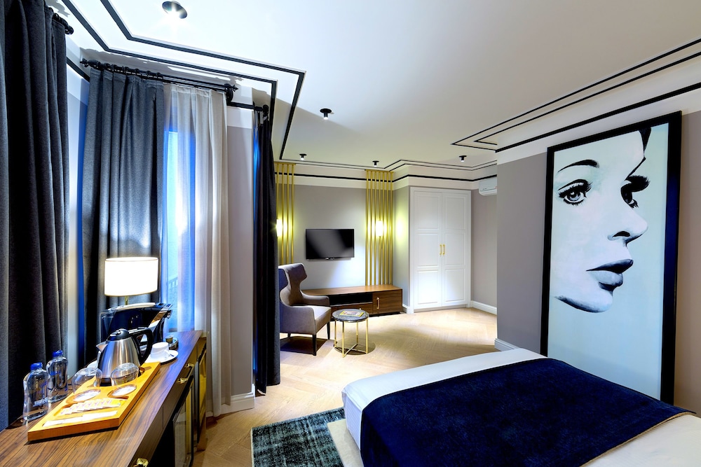 Walton Hotels Galata