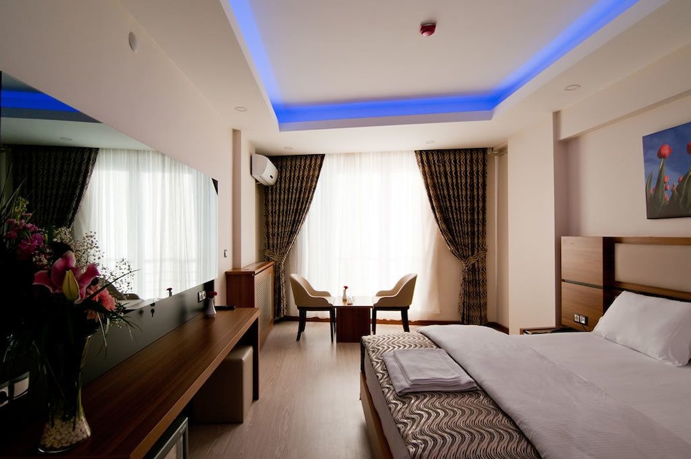 Mus Grand Hotel